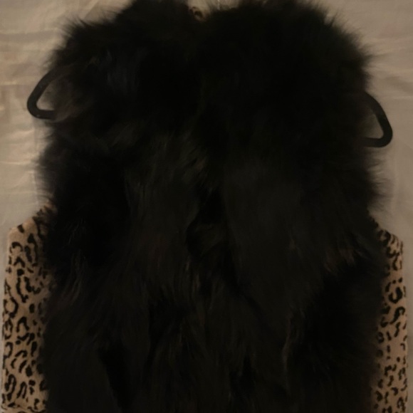 Gorgeous Jean Crisan Fourrure Fur Vest (beaver, fox, silk lining) - Picture 5 of 9